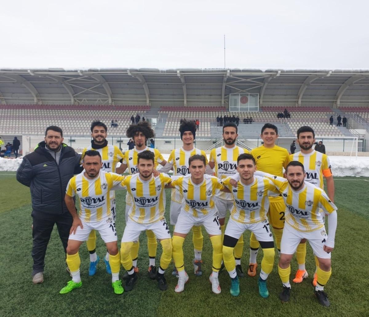 Nevşehir 1.Amat&ouml;r Ligde 2 futbolcunun hattrick yaptığı ma&ccedil;ta 12 gol atıldı