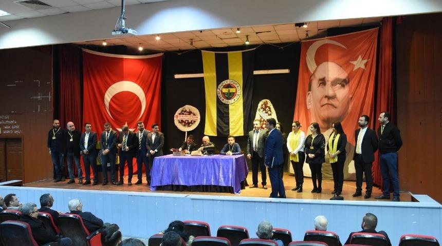 Menemen Fenerbah&ccedil;eliler Derneğinde kongre heyecanı