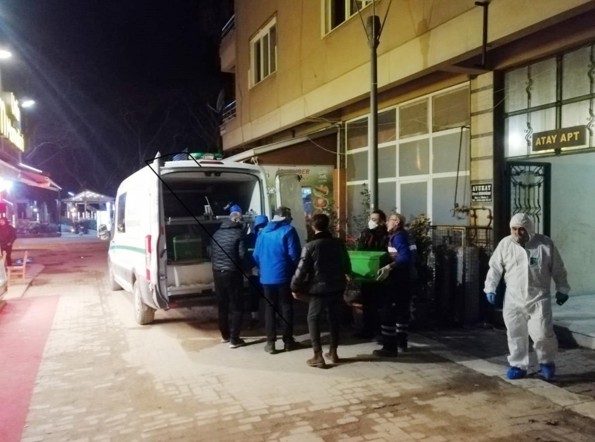 Yaşlı adam evinde &ouml;l&uuml; bulundu