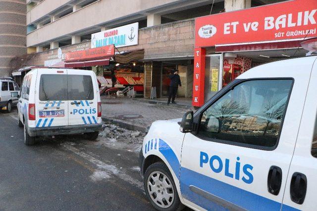 Kayseri’de bıçaklı kavga: 1 yaralı