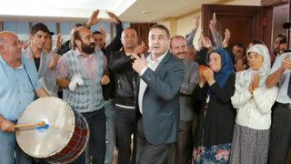 Şimdi Onlar Düşünsün 1. Bölüm Galerisi