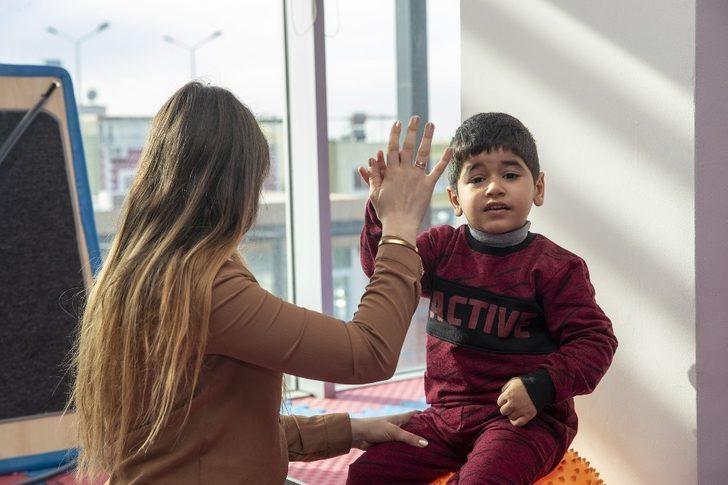 Büyükşehir Belediyesinden özel çocuklara “Duyu Bütünleme Terapisi” G2