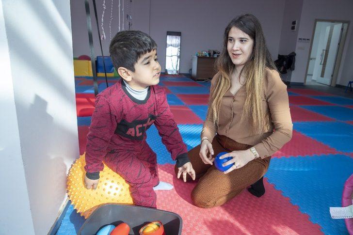 Büyükşehir Belediyesinden özel çocuklara “Duyu Bütünleme Terapisi” G3