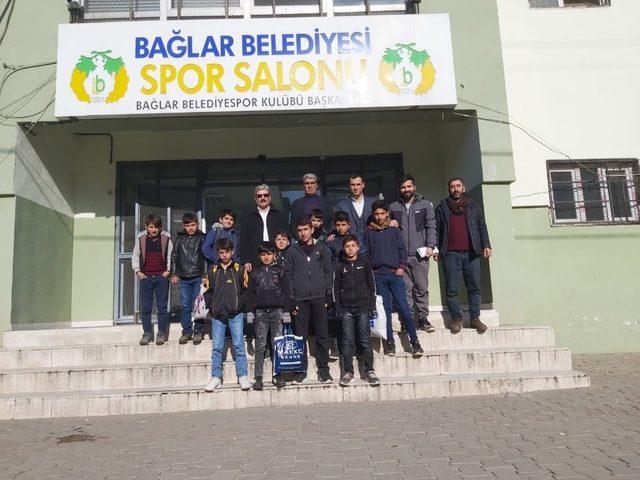 Bağlar Belediyesi köy okulu öğrencilerini ağırladı