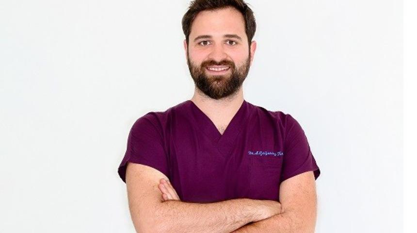 Eksik dişler bir&ccedil;ok soruna neden oluyor