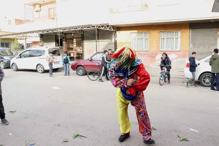 Palyaçonun tipini beğenmedi, dehşet saçtı G3
