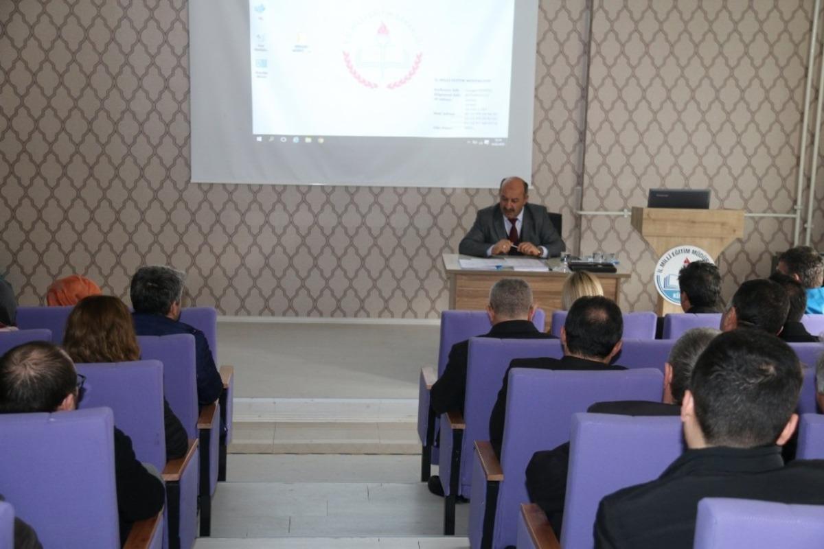 K&uuml;tahya&rsquo;da &ldquo;&Ouml;ğretmenlik Uygulaması ve Okul Deneyimi &Ccedil;alışmaları&rdquo; konulu toplantı