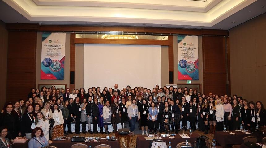 Cerrahi ve ameliyathane hemşireliği sempozyumda ele alındı