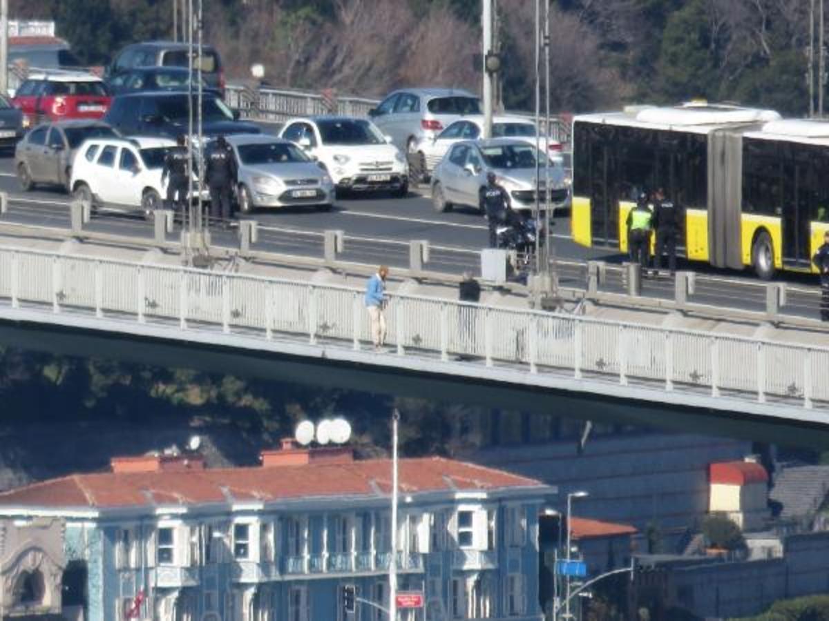 Son dakika: 15 Temmuz Şehitler K&ouml;pr&uuml;s&uuml;'nde intihar girişimi! 