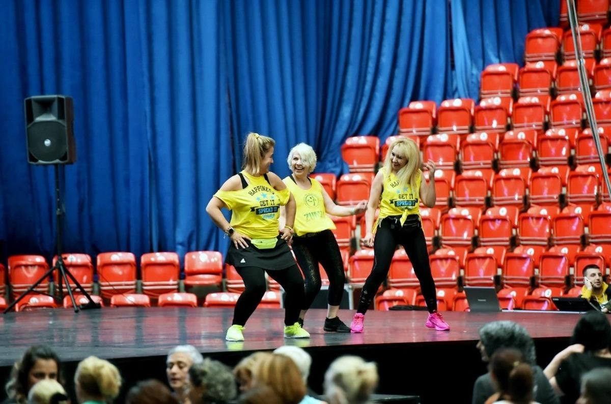 Başkentli kadınlardan "kadına şiddete hayır&rdquo; dansı