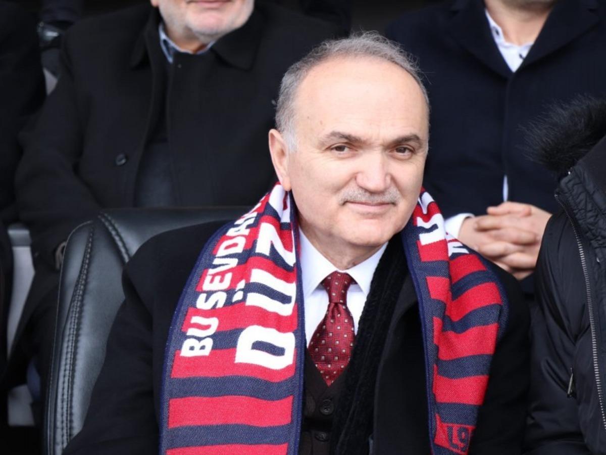 Başkan &Ouml;zl&uuml;&rsquo;den, D&uuml;zcespor&rsquo;a destek