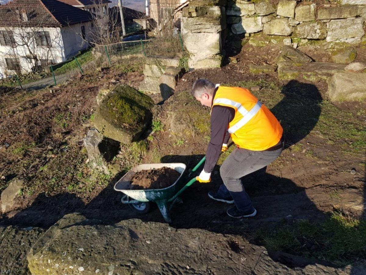 Antik kentte kazılar 3 noktada s&uuml;r&uuml;yor