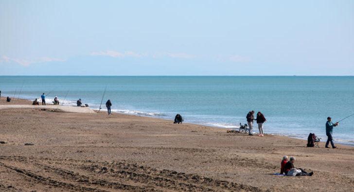 Fotoğraf bugün çekildi! Sıcak havayı gören plaja indi G4