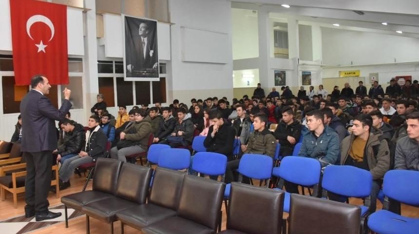 G&uuml;n, okul ziyaretlerine devam ediyor