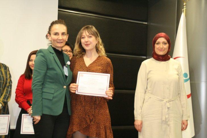 Eğitimlerini tamamlayan hemşireler sertifikalarını aldı G1