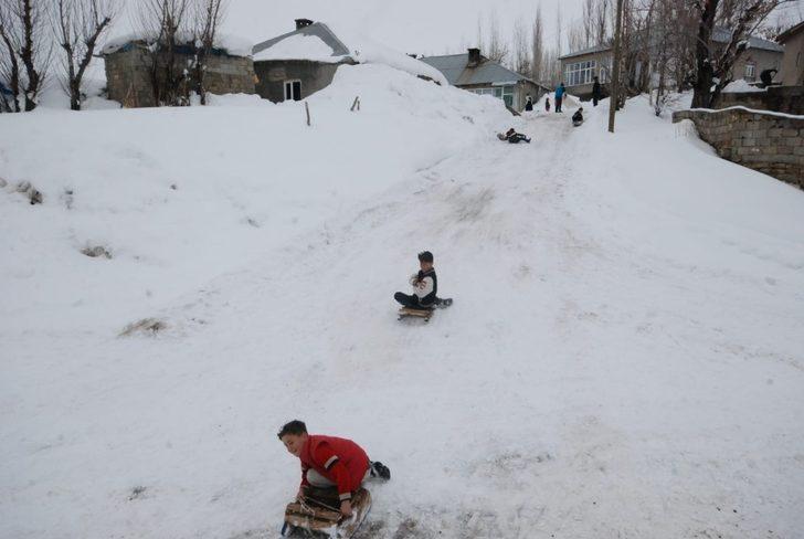 Yüksekovalı çocukların kızak keyfi G5