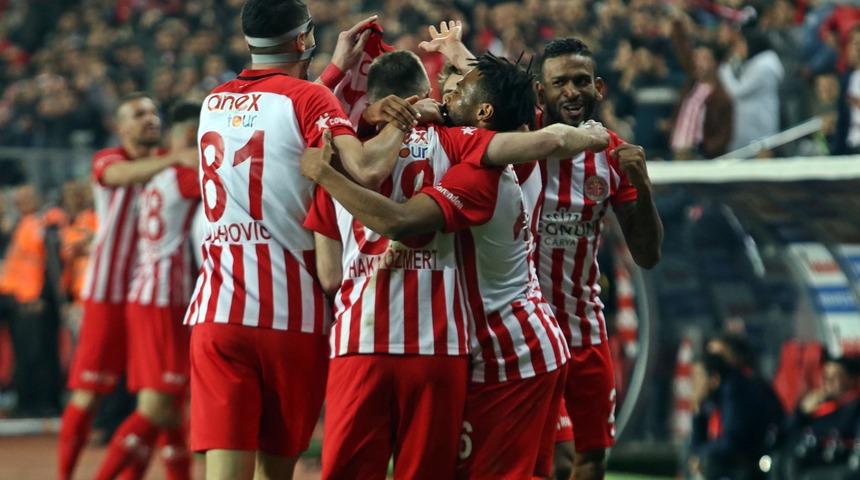 &Ouml;ZET | Antalyaspor - Kasımpaşa ma&ccedil; sonucu: 3-1