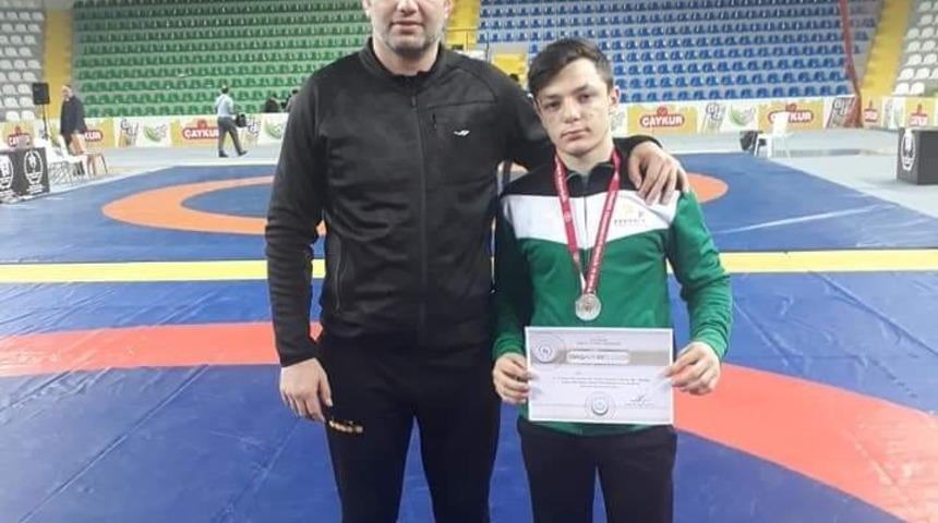 Sinoplu sporcudan büyük başarı