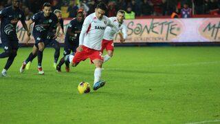 İki penaltı kaçıran Muhammet Demir, Sumudica'yı çıldırttı!