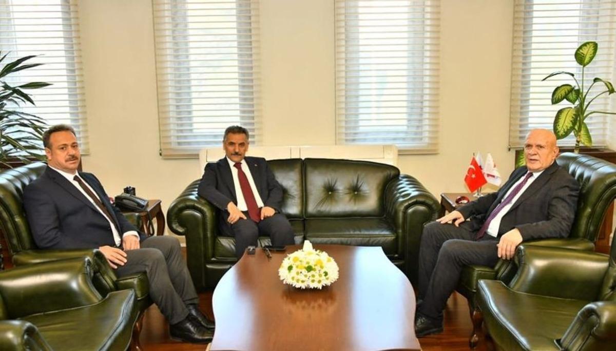 Başkan Pekmezci Vali Kaymak&rsquo;ı ziyaret etti