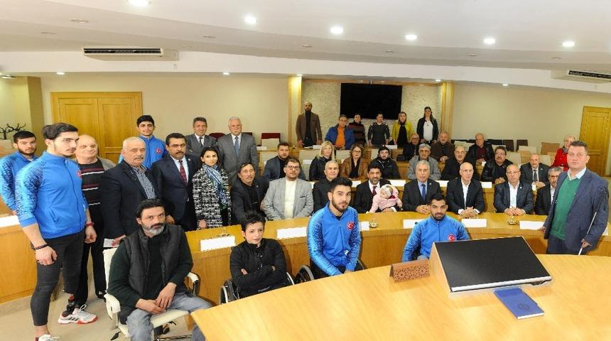 Sivil toplum kuruluşlarından AD&Uuml;  Rekt&ouml;r&uuml; Aldemir&rsquo;e tam destek