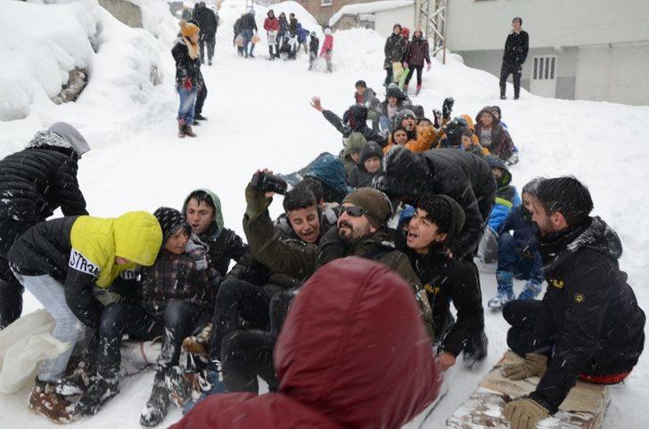 Çocukların kızak keyfi G3