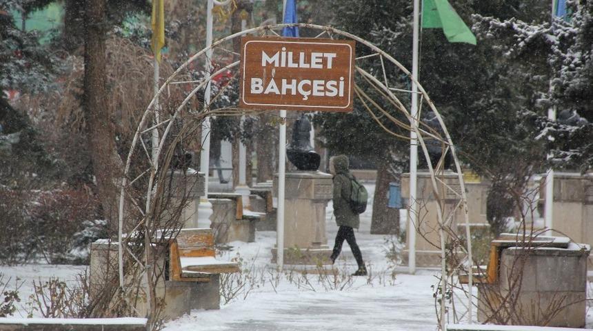 Erzincan soğuk hava: Refahiye ilçesi eksi 17’yi gördü