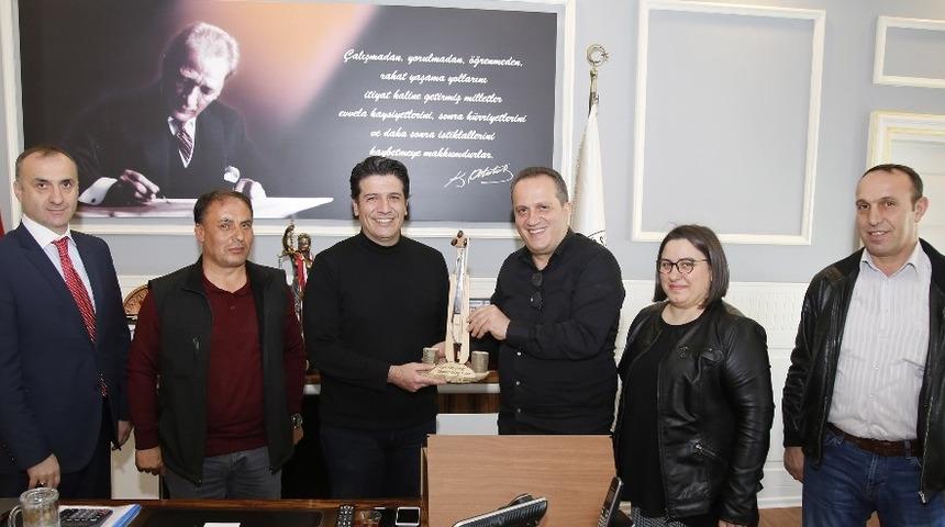 Başkan Genç, Trabzon Kültürünü Yaşatma Derneği yönetimini ağırladı