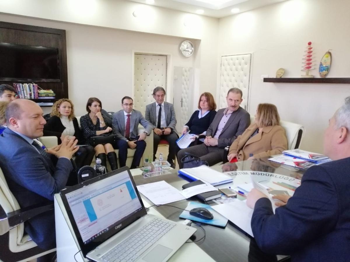 Kodlama ve yazılım sınıfını gezdiler