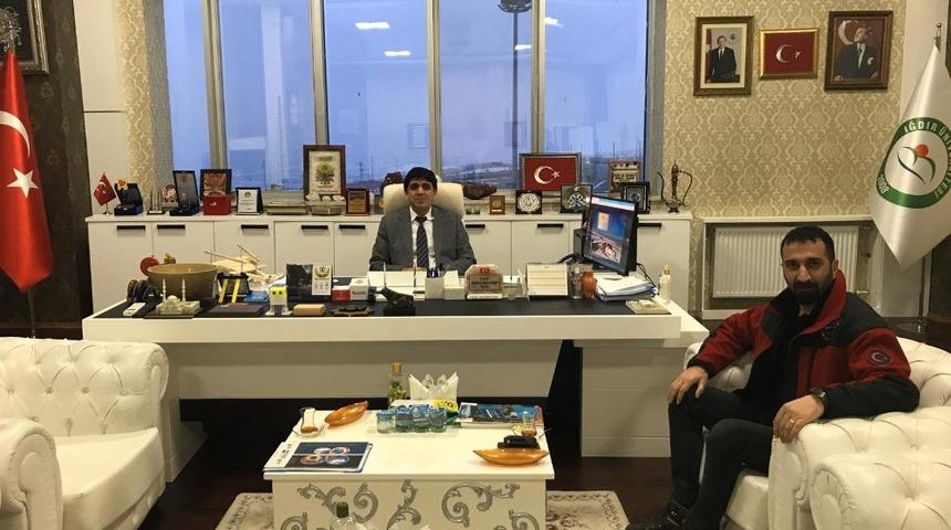 İHA Iğdır İl Temsilcisi Tunç’tan Rektör Alma’ya ziyaret