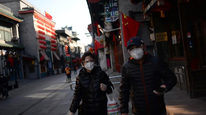 Koronavir&uuml;s&uuml;nde son dakika gelişmesi! &Ccedil;in'de kilit isim de &ouml;ld&uuml;