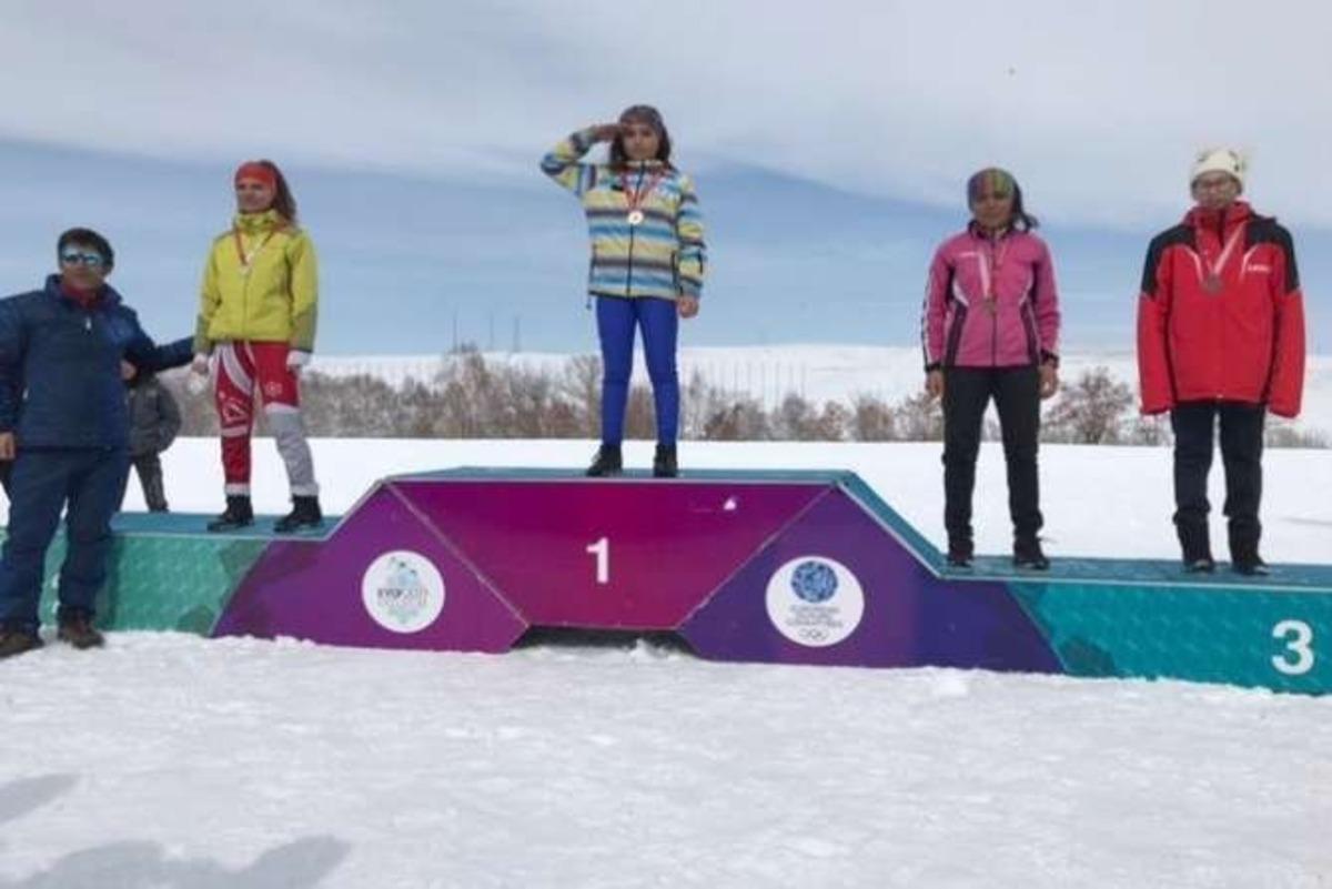 Hakkarili sporcular 18 madalya ile d&ouml;nd&uuml;