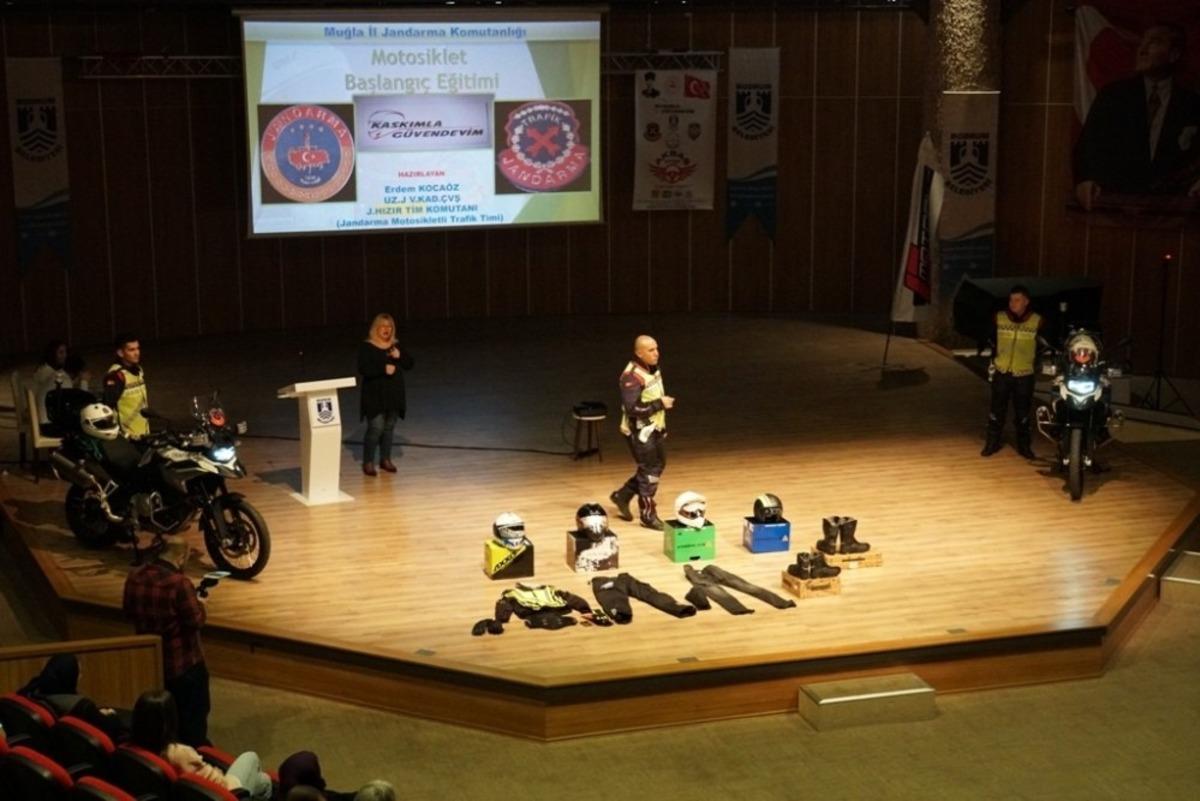 Bodrum&rsquo;da lise &ouml;ğrencilerine &rsquo;Kaskımla G&uuml;vendeyim&rsquo; semineri verildi