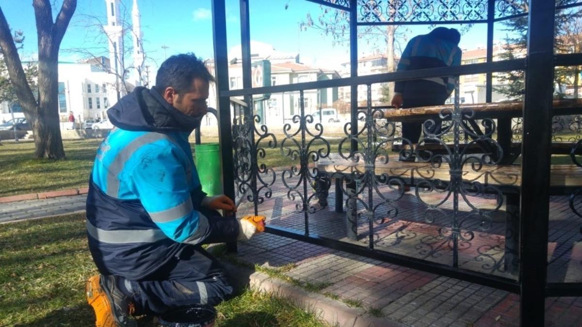 Pursaklar&rsquo;ın parkları bahara hazırlanıyor