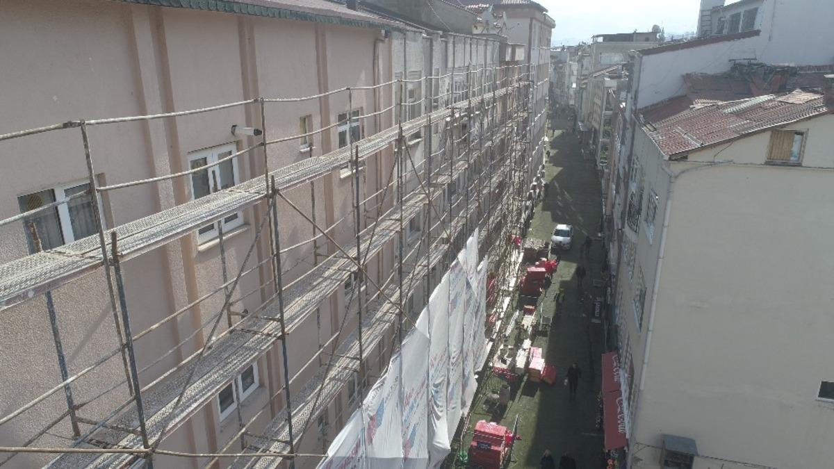 Tarihi caddede d&ouml;n&uuml;ş&uuml;m başladı