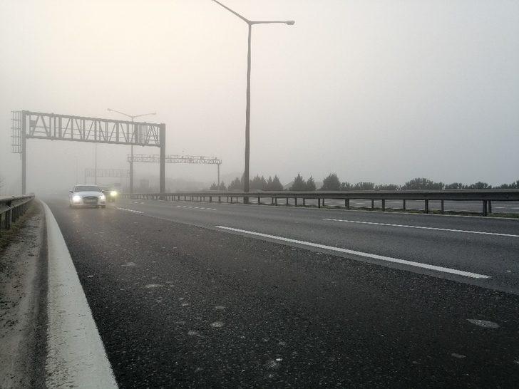 Kocaeli’de yoğun sis sürücülere zor anlar yaşattı G4