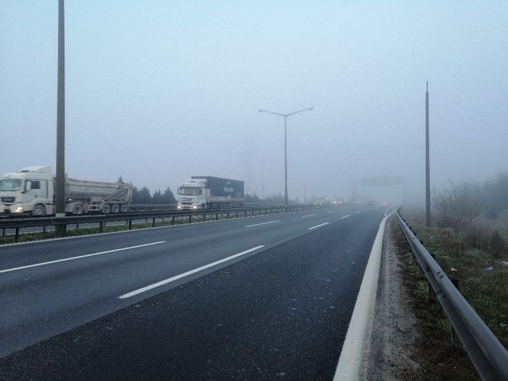 Kocaeli’de yoğun sis sürücülere zor anlar yaşattı G5