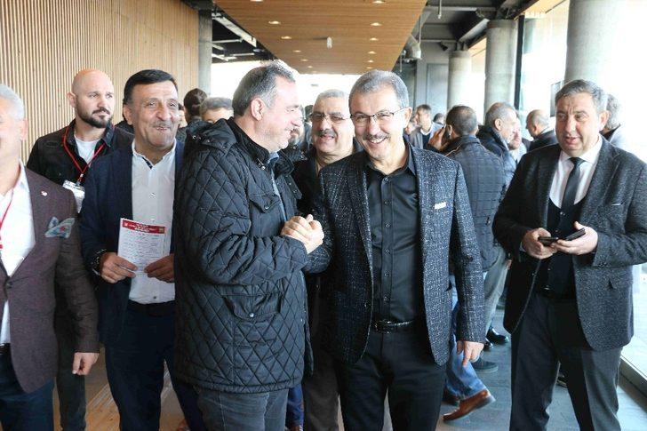 Başkan Deniz Köken İstanbullu antrenörlerle buluştu G3