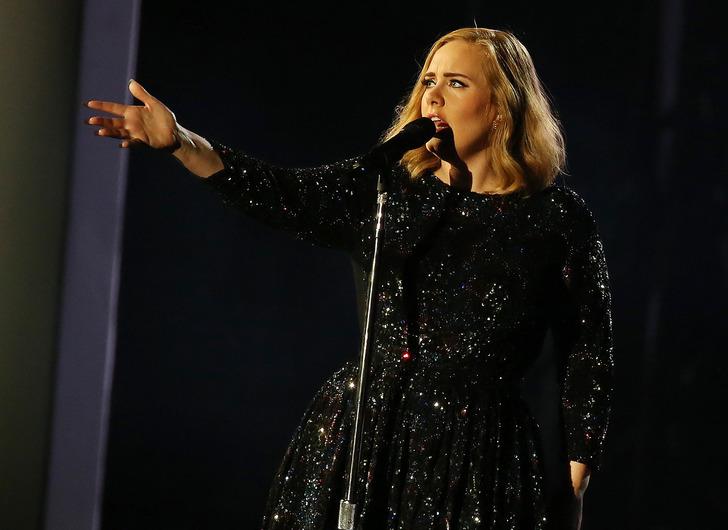 Adele yeni albümüni eylülde çıkarıyor