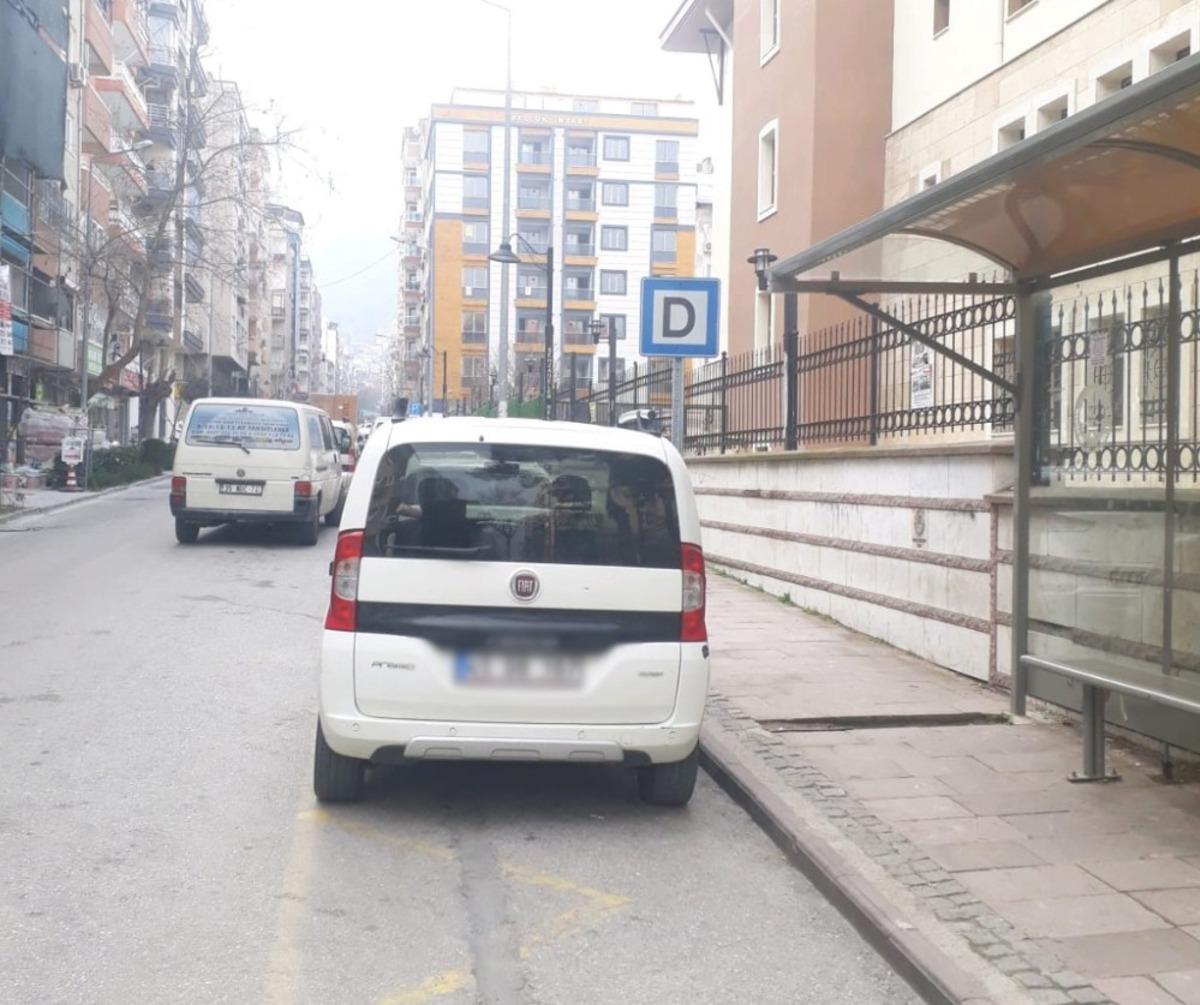 Manisa&rsquo;da usuls&uuml;z parklanmaya 195 bin 228 TL ceza