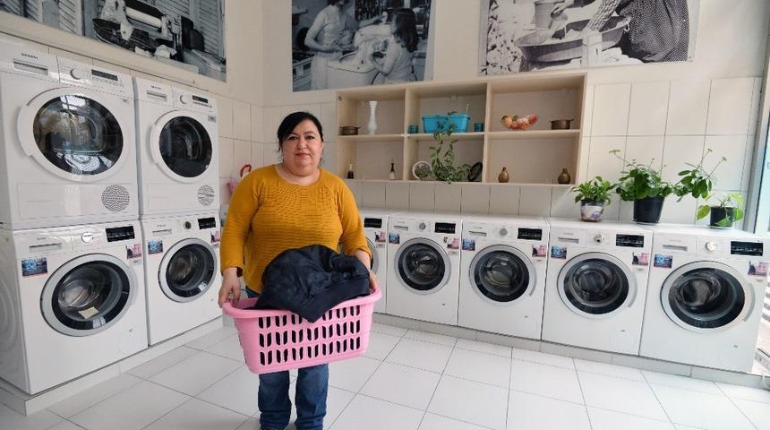 Muratpaşa halk &ccedil;amaşırhanelerinden 15 bin kişi faydalandı