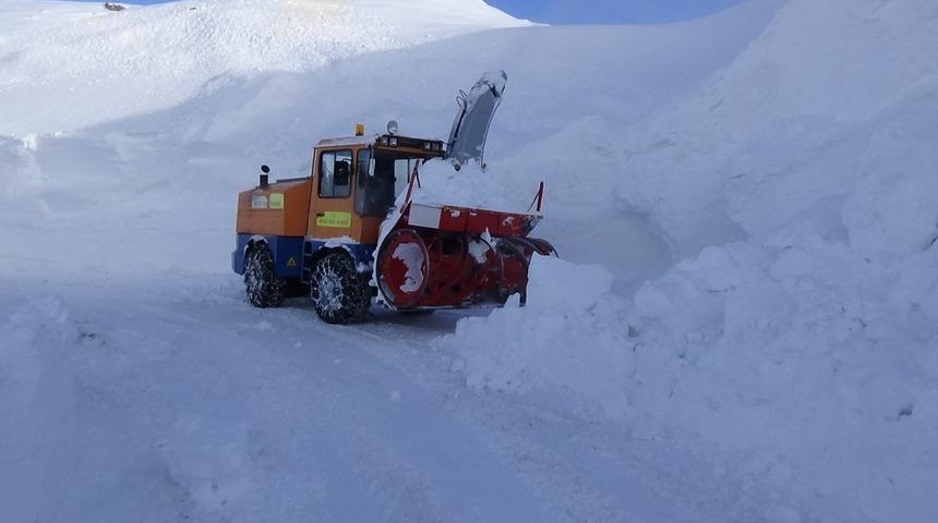 Muş’ta 21 köy yolu ulaşıma açıldı