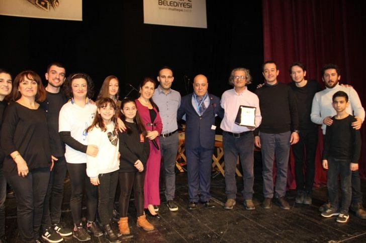 Nihavent makamının en güzel eserlerini, renklere dokunarak çaldılar G2