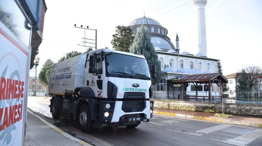 Kartepe&rsquo;de temizlik &ccedil;alışmaları s&uuml;r&uuml;yor