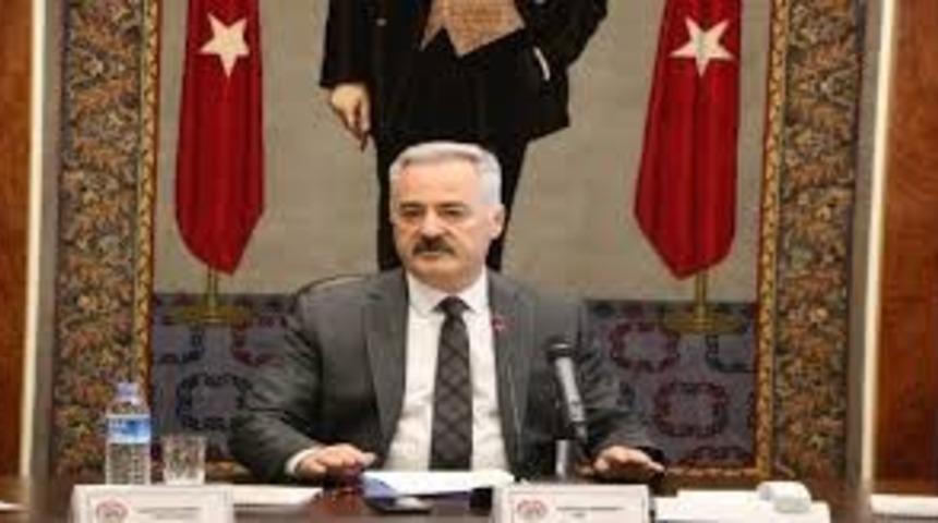 Isparta Vali Seymenoğlu: "Usta &ouml;ğreticiler para kazanılacak diye kurs a&ccedil;ılmaz "