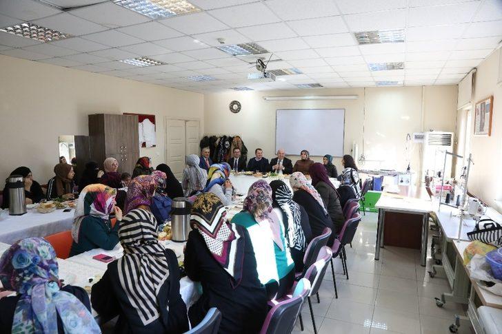 Muzaffer Bıyık Darıcalı kadınlarla buluştu G3