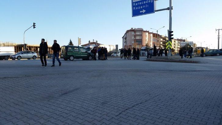 Kulu’da otomobille hafif ticari araç çarpıştı G2