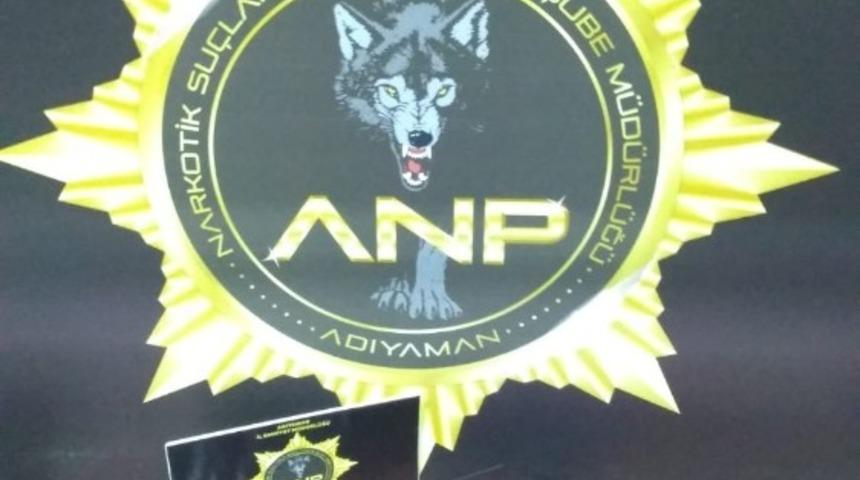 Ş&uuml;phe &uuml;zerine durdurulan şahıslarda uyuşturucu hap yakalandı