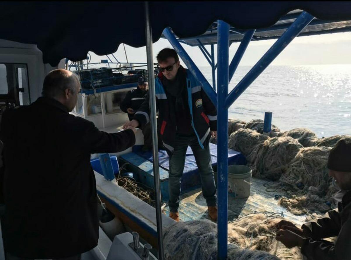 Tarım ve Orman M&uuml;d&uuml;rl&uuml;ğ&uuml;, denizde ka&ccedil;ak avlanmaya ge&ccedil;it vermiyor