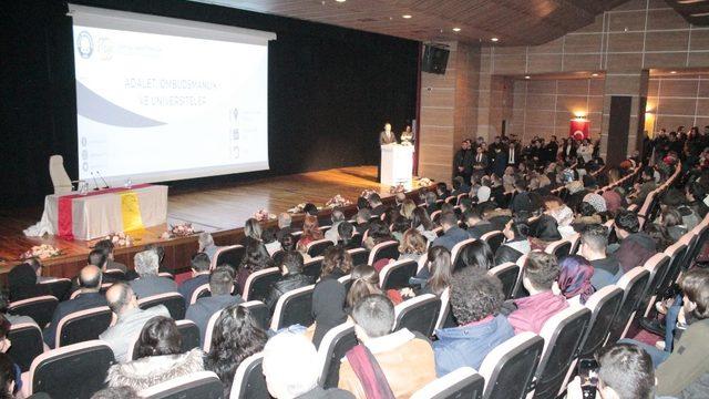 Diyarbakır’da ‘adalet, ombudsmanlık ve üniversiteler’ programı